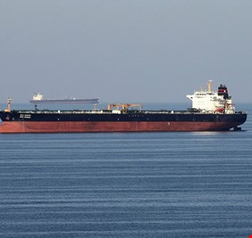 مصادر في الحرس الثوري وفصائل المقاومة تنفي ضلوعها في أي حادث بحري بخليج عمان