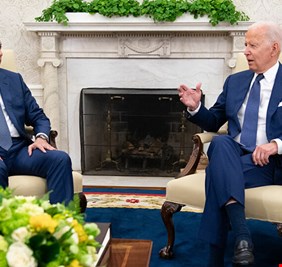 محلل سياسي امريكي كبير يكشف عن سر زيارة الكاظمي الى واشنطن