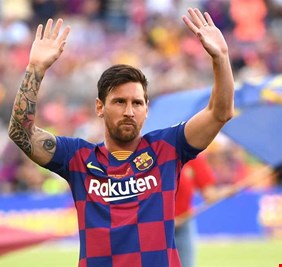 زلزال يضرب اسبانيا كلها، وسؤال واحد لا غير : أحقاً أن ميسي سيغادر برشلونة؟