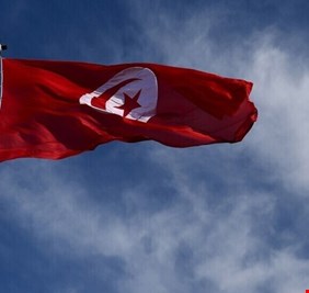 تونس تمنع 12 مسؤولا من السفر بسبب شبهات فساد