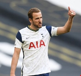 مدرب توتنهام يحسم مصير كين بعد الحديث عن 