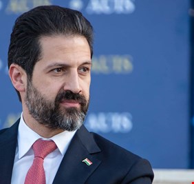 طالباني يهرب السجائر والأدوية الفاسدة الى بغداد.. ونائبان كرديان يعترفان بذلك!