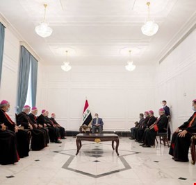 الكاظمي يدعو المسيحيين المهاجرين للعودة إلى العراق