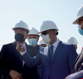 بعد يوم من سقوط كابول.. الكاظمي في الموصل.. رسائل متعددة، أهمها البعد عن السيناريو الأفغاني والتأكيد على قوة العراق