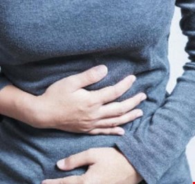 التنويم المغناطيسي.. علاج جديد للقولون العصبي