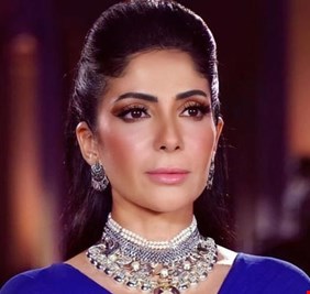 هجوم على الفنانة منى زكي