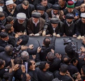 المرجع الحكيم يدفن قرب المرقد العلوي وليس في الصحن الشريف كما متوقع .. وتشييع عظيم لجثمانه