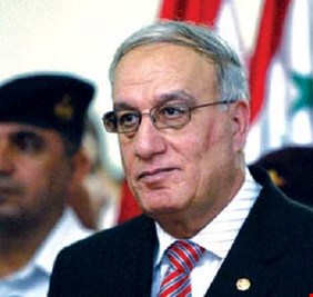 بالفيديو.. وزير الدفاع العراقي السابق يتحدث عن فضائح (الحرامية) الذين حكموا العراق ونهبوا حتى طابوق الكويت!