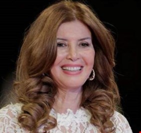 ميرفت أمين تروي تفاصيل حريق 