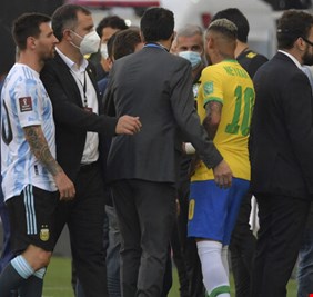 الفيفا يعلق على فضيحة مباراة الأرجنتين والبرازيل