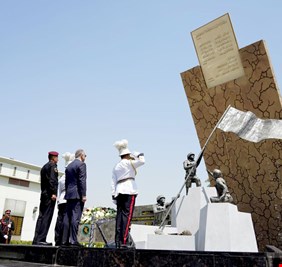 بالصور .. ماذا قال مصطفى الكاظمي بعد افتتاح نصب شهداء جهاز مكافحة الأرهاب؟