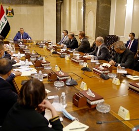 الكاظمي يضع اصبعه على الجرح.. مكافحة الارهاب والتطرف تبدأ من مكافحة  الأميَّة والجهل