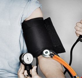 خمسة مكملات 