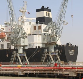 البصرة تستقبل سبع ناقلات نفط