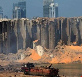 هل تعرض العراق الى حادث شبيه بما حصل في مرفأ بيروت ؟