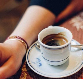 تعرف على الوقت الأمثل لشرب القهوة