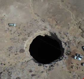 فريق عماني يكشف خفايا 