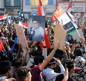 فيننشال تايمز: التيار الصدري قادر على تبديد مخاوف الغرب من نفوذ ايران في العراق