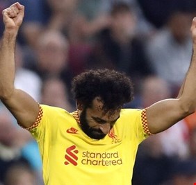 محمد صلاح يسجل هدفا تاريخيا في الدوري الإنجليزي الممتاز