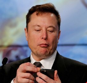 ماسك في المركز الأول بقائمة فوربس لأصحاب المليارات