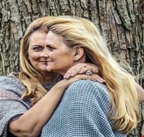 باحثون يزعمون حل لغز التوائم المتطابقة أخيرا!