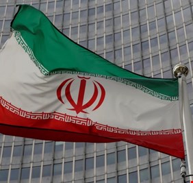 إيران تكشف عن اتصالات سرية بين معارضيها الأكراد والقاعدة الأمريكية بأربيل.. فما صحة هذه الإتهامات ؟