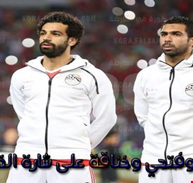 محمد صلاح لاعب كبير لكن (عقله) صغير، هكذا يقول اللاعبون المصريون عنه بعد خناقته مع احمد فتحي” على شارة القيادة