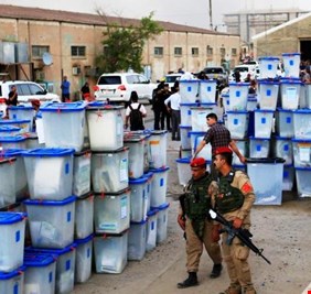 الكاظمي أمر باستبدال مخازن المفوضية والمسؤولين عليها لينقذ بذلك البلاد من فوضى ستقوم بها القوى الخاسرة