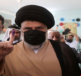 الصدر يسحق ابرز منافسيه الشيعة بفارق كبير ودعوات له لتشكيل حكومة اغلبية بالتعاون مع برزاني والحلبوسي