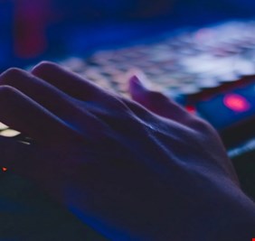 مايكروسوفت تحبط أحد أكبر الهجمات الإلكترونية في تاريخها!