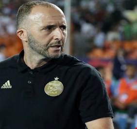 بلماضي ينتقد مهاجم منتخب الجزائر ويشبهه بـ