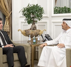 البرزاني في قطر .. هل سيبحث ملف تشكيل الحكومة والتحالفات السياسية مع المسؤولين هناك؟