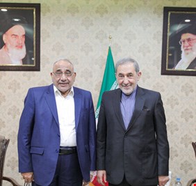 عبد المهدي يلتقي ولايتي في طهران .. فماذا يريد من الجمهورية الاسلامية، خاصة وإنها تأتي مباشرة بعد الإنتخابات العراقية؟!