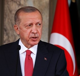 أردوغان: أمرت بإعلان 10 سفراء 