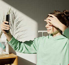 كيف تجعل وسائل التواصل الاجتماعي الخاصة بك أكثر جلبا للسعادة؟!