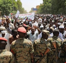 سفراء السودان لدى فرنسا وبلجيكا وسويسرا يعلنون انحيازهم للشعب وثورته