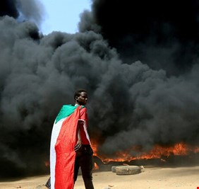 مصادر: العسكريون والسياسيون في السودان يقتربون من التوصل لاتفاق لتقاسم السلطة