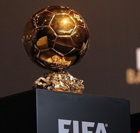 تسريبات تكشف هوية الفائز بجائزة الكرة الذهبية لعام 2021