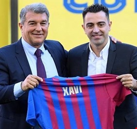 (بعد تحمله مسؤولية قيادة البارشا) تشافي هيرنانديز: من أجل (عيون) برشلونه رفضت قيادة منتخب البرازيل...!!