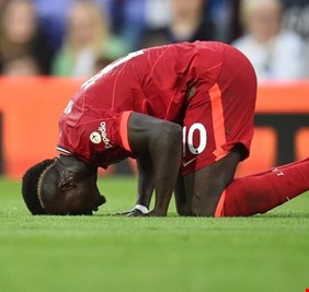 صدمة في ليفربول بعد تعرض ماني لإصابة قوية