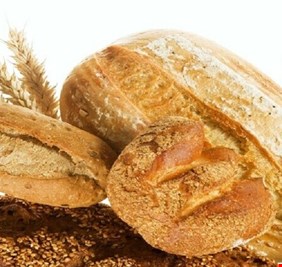 طبيبة تكشف ماذا يحدث عند التخلي تماما عن تناول الخبز