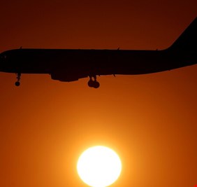 عبارات يجب عدم استخدامها في الطائرة!