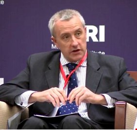 باحث أمريكي : الكاظمي رجل نادر.. وعلى المجتمع الدولي أن يدعم بقاءه رئيساً للوزراء من أجل العراق، والمنطقة، والسلام العالمي ..