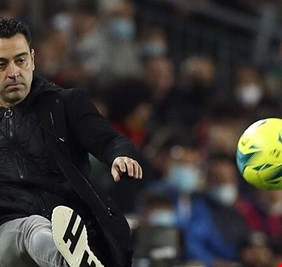 مدرب برشلونة يتوعد بنفيكا البرتغالي بالثأر في دوري الأبطال