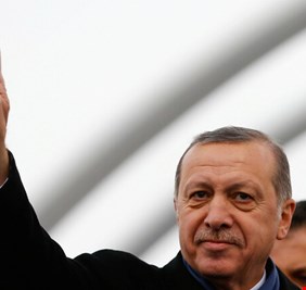 أردوغان يستقبل ولي عهد أبوظبي في أنقرة وأنباء عن إبرام اتفاقات ثنائية بين تركيا والإمارات