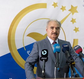 محكمة ليبية تقضي بإعدام حفتر
