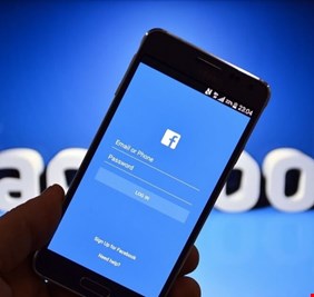 فيسبوك تجني مليار دينار من العراق خلال شهر واحد