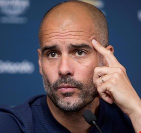 غوارديولا يرغب في قيادة منتخب إلى كأس العالم