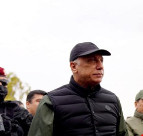 الكاظمي يتنقل من شمال الوطن الى جنوبه ويعقد اجتماعا مهماً في مقر عمليات البصرة