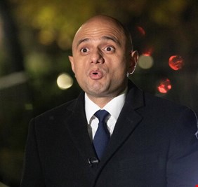 بريطانيا تتوقع مليون إصابة بمتحور 